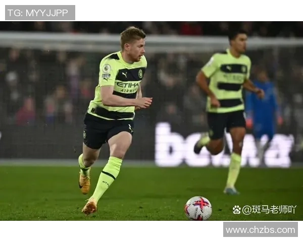 广州足球队以61分稳居精英赛积分榜首位争冠形势一片大好